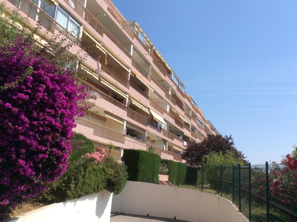 Natalilocs Apartment Golfe-Juan Exterior photo